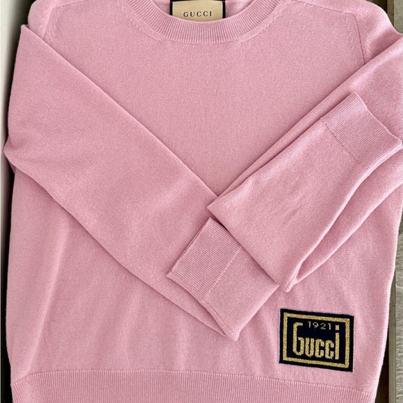 Gucci Sweaters - Gucci Pink Crew Neck Sweater with Knit Design
